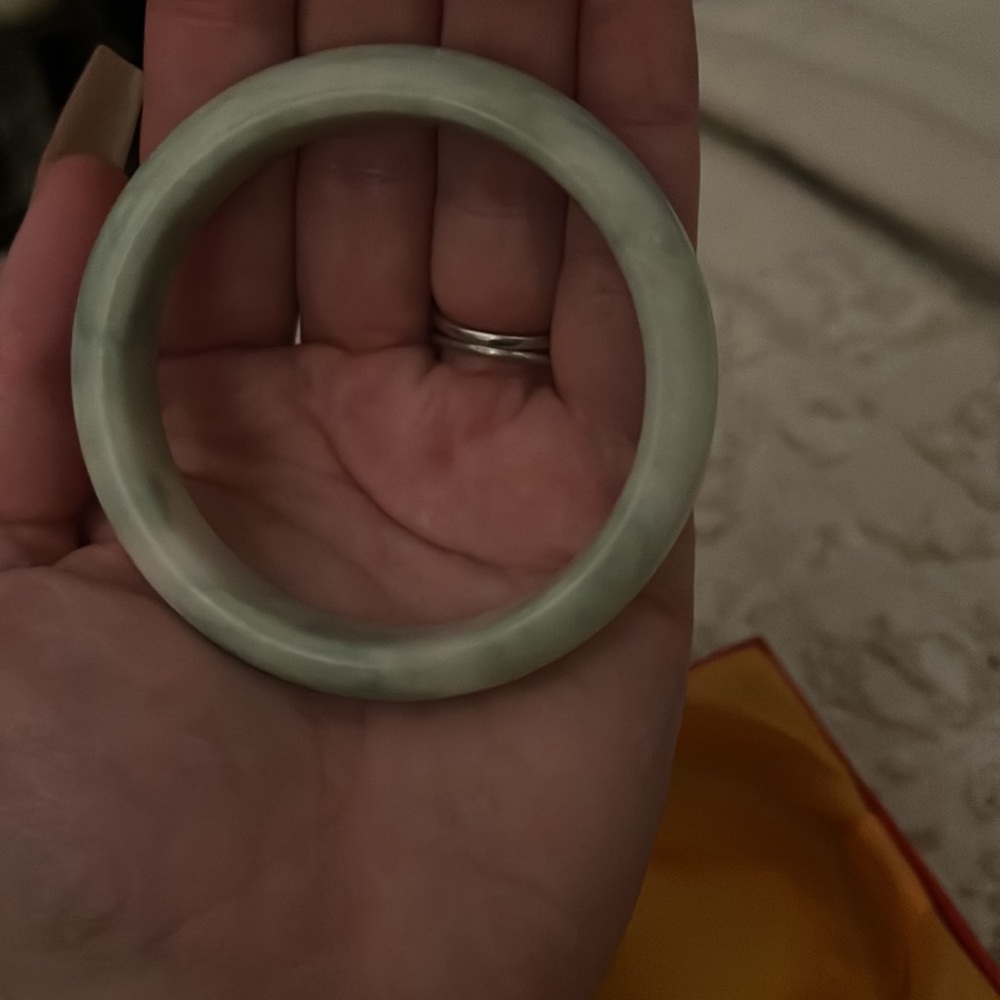 Jade Bangle - Picture 3 of 4